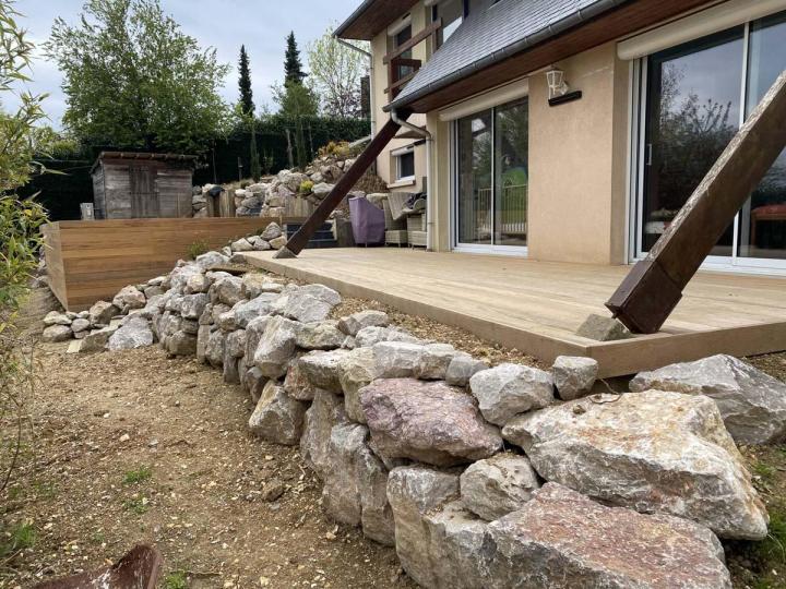 Terrasses en bois et pierre Aumale