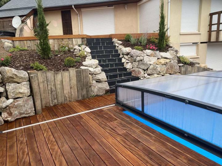 Installation de terrasses en bois et pierre Aumale